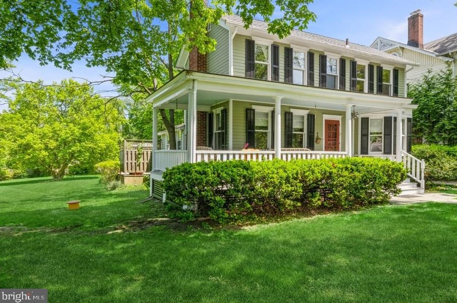17 Blackwell Ave, Hopewell Township NJ  08525-1808 exterior