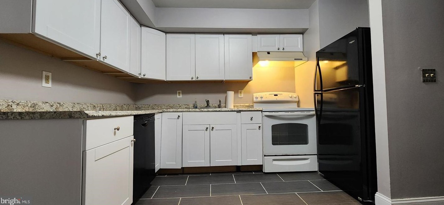 15-c Avon Dr #c, East Windsor, NJ 08520