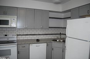 1813 Silver Ct, Trenton, NJ 08690