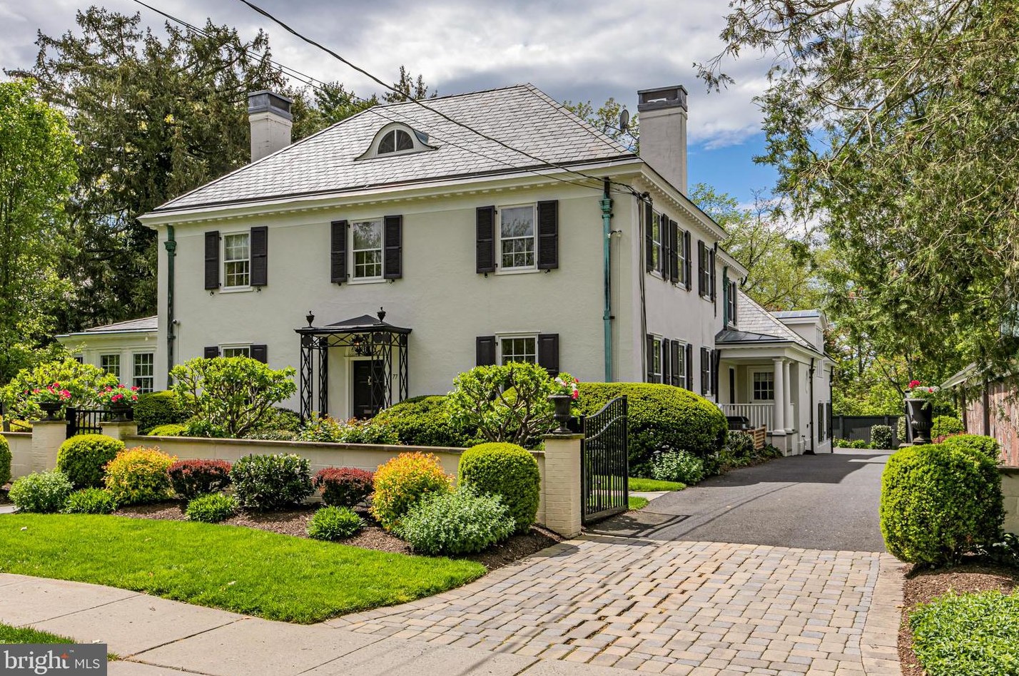 77 Cleveland Ln, Princeton, NJ 08540