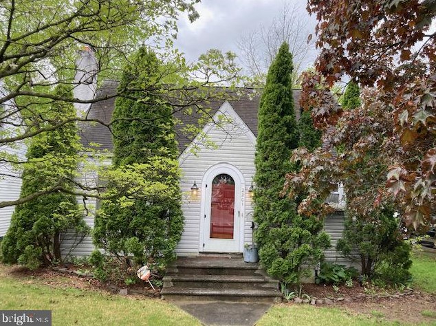 2201 Olden Ave, Trenton, NJ 08610-1811