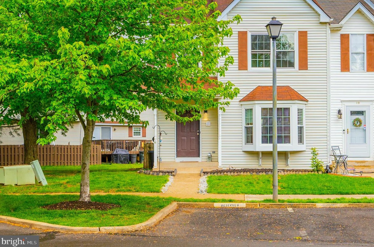 17 Dunmoor Ct, Trenton, NJ 08690-3331