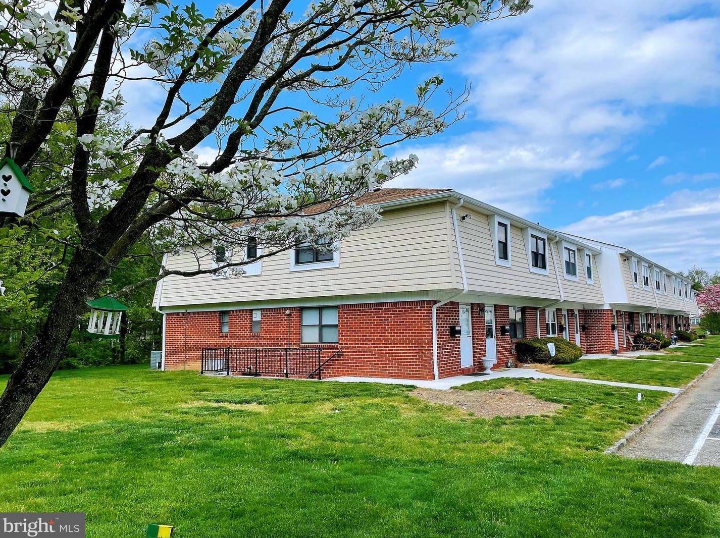 1016 Silver Ct, Trenton, NJ 08690