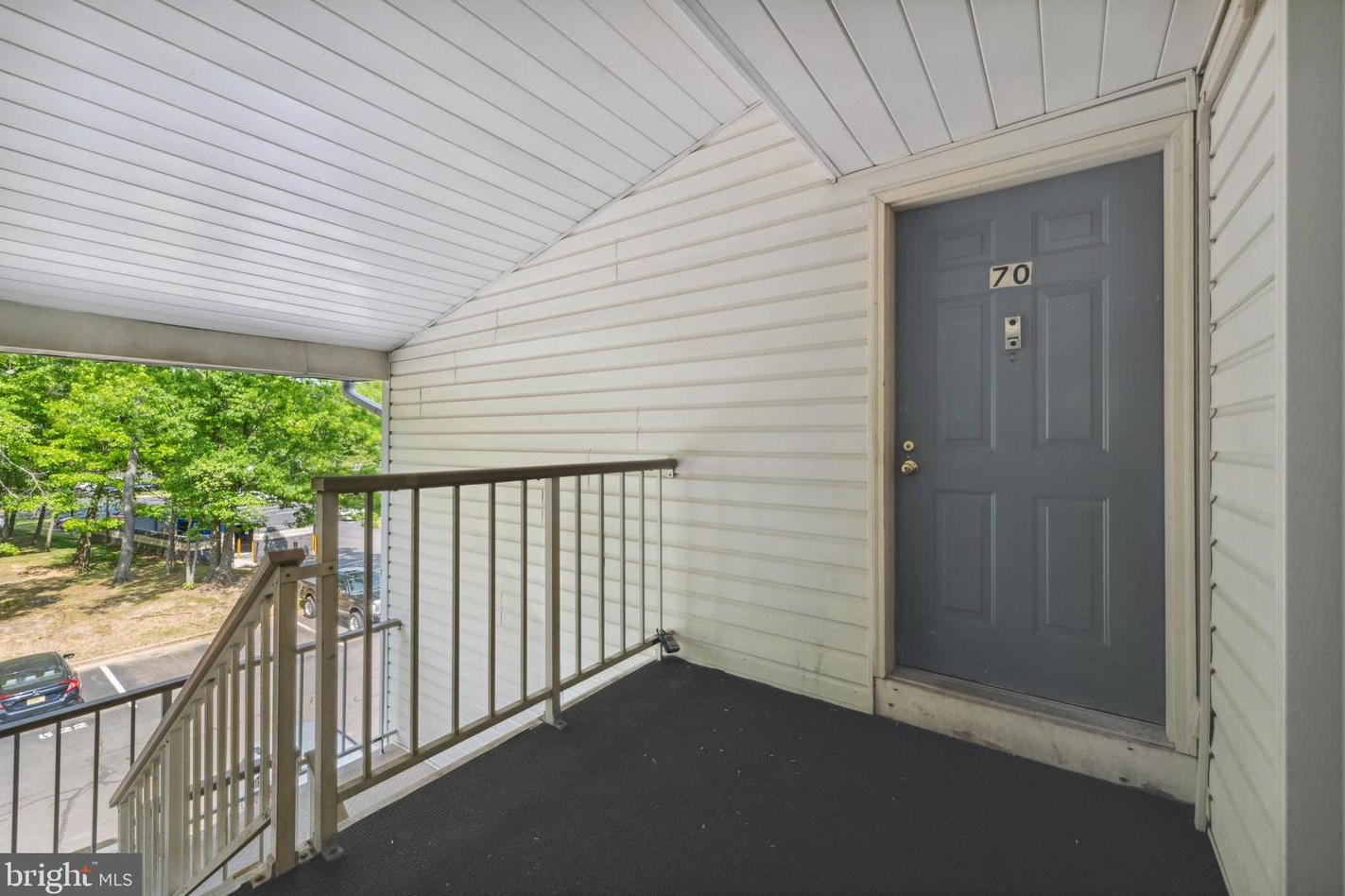 70 Holly Ct, Trenton, NJ 08619
