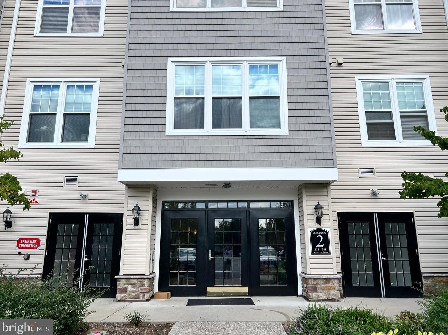 212 Masterson Ct, Trenton, NJ 08618
