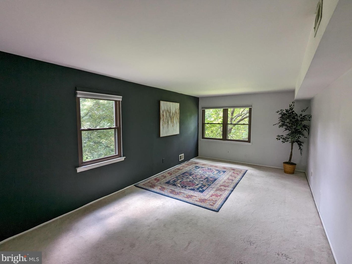 1722 Country Mill Dr, East Windsor NJ  08512-2212 exterior