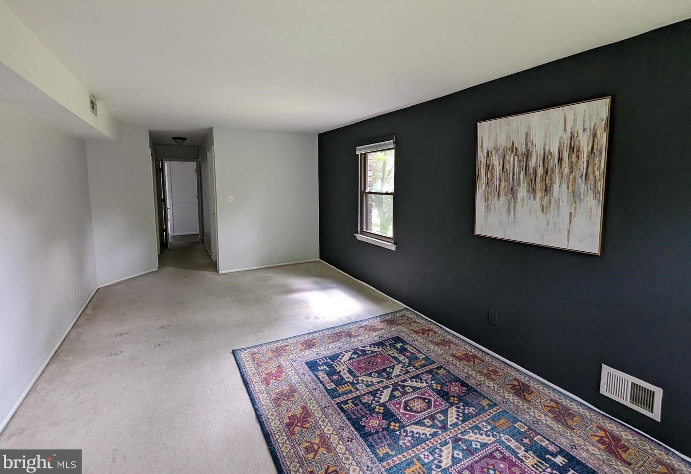 1722 Country Mill Dr, East Windsor NJ  08512-2212 exterior