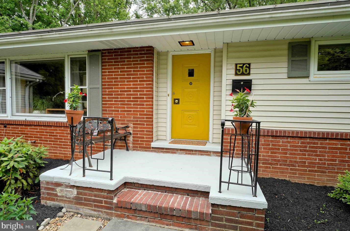 56 Roxboro Rd, Lawrence Township, NJ 08648