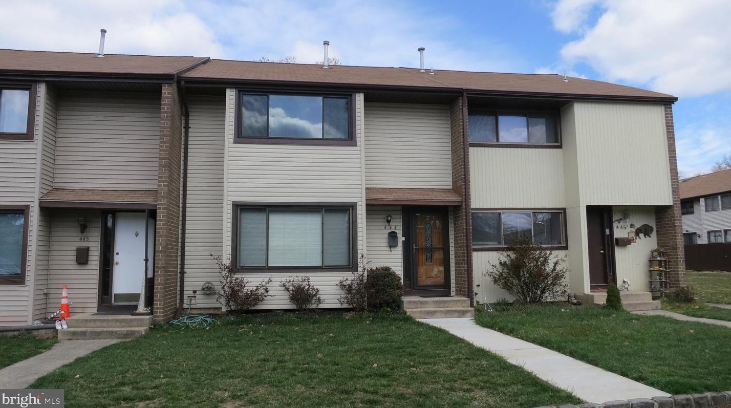 444 Kellington Dr, East Windsor, NJ 08520