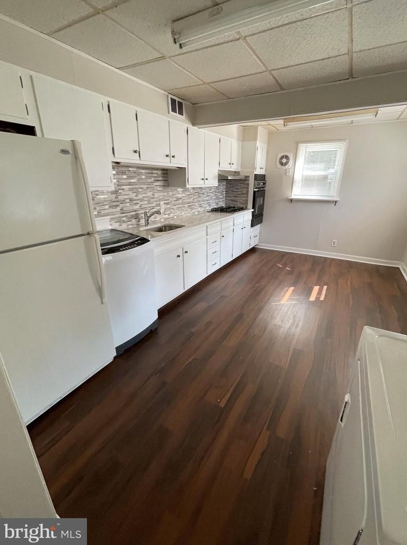 1069 Fireside Ave, Trenton, NJ 08618