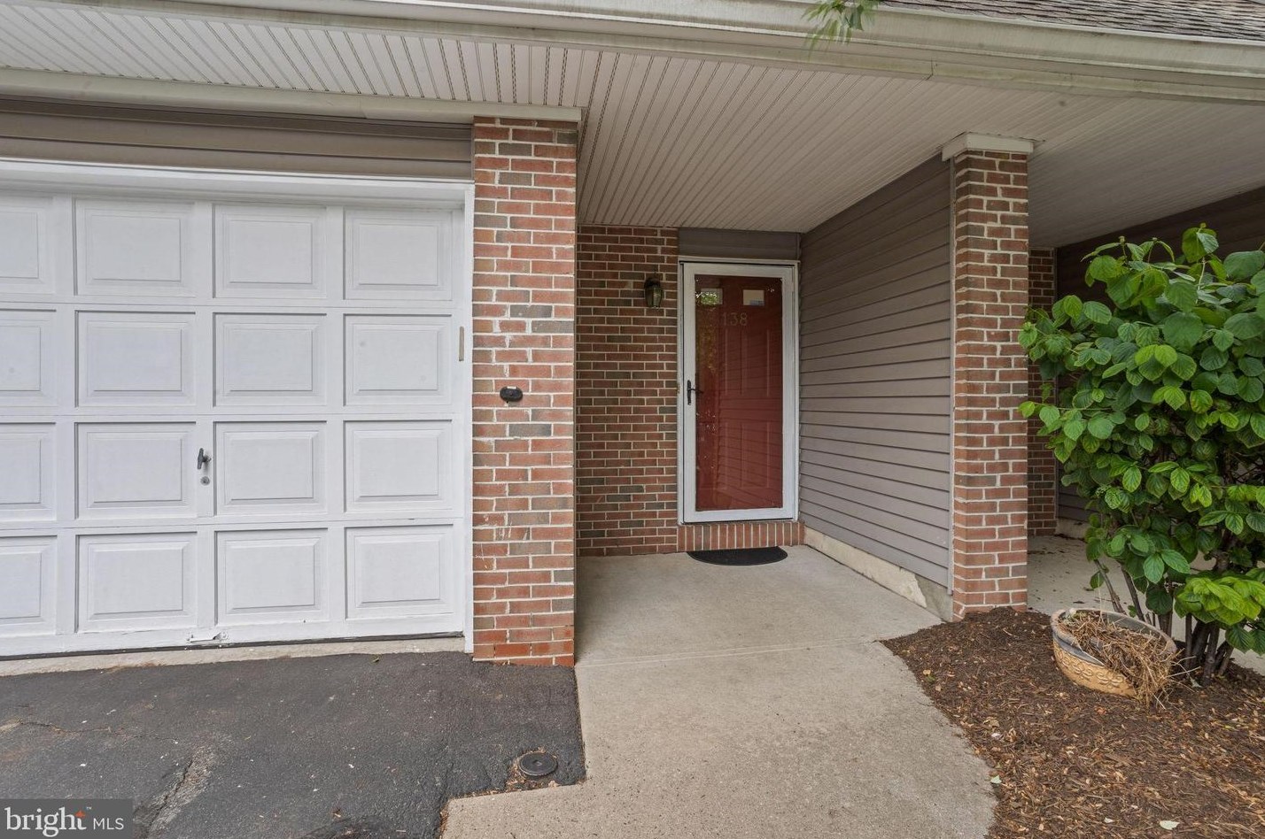 138 S Barrow Pl, Princeton, NJ 08540