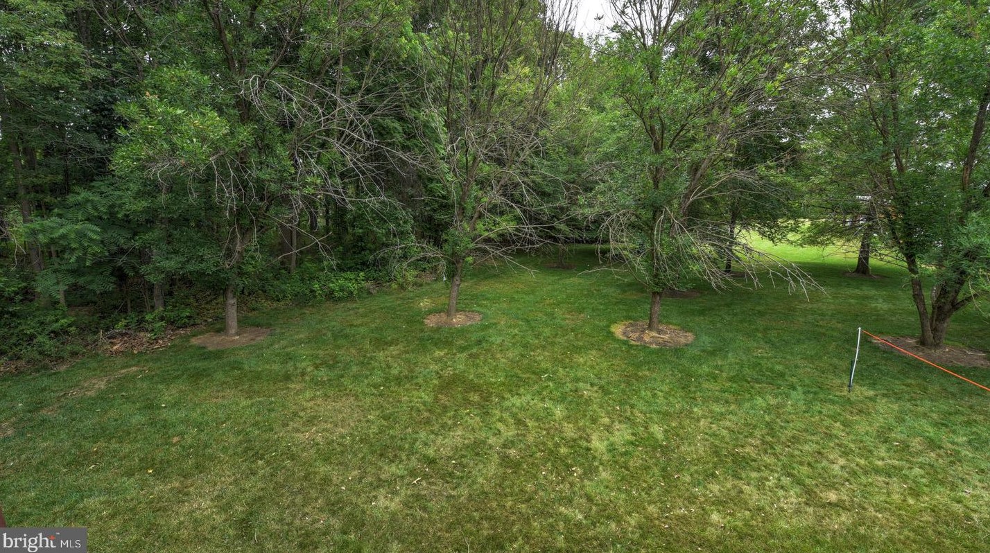 45 Tennyson Rd, East Windsor NJ  08520-4691 exterior