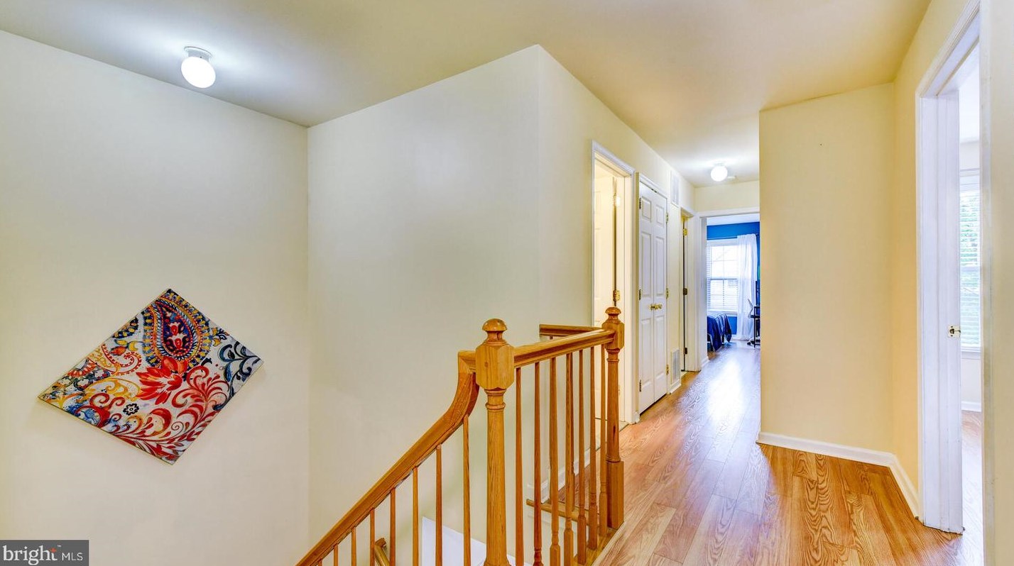 45 Tennyson Rd, East Windsor NJ  08520-4691 exterior