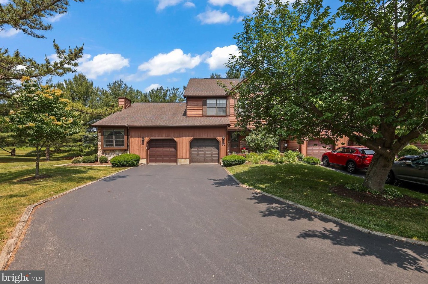 50 Danielle Ct, Lawrence Township, NJ 08648