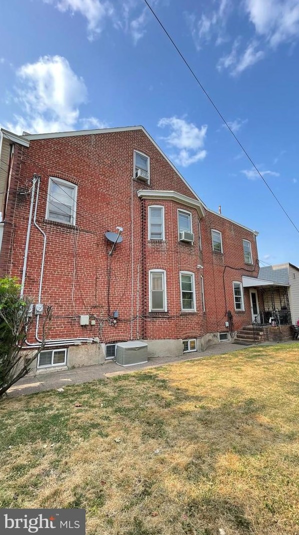 954 Lamberton St, Trenton, NJ 08611