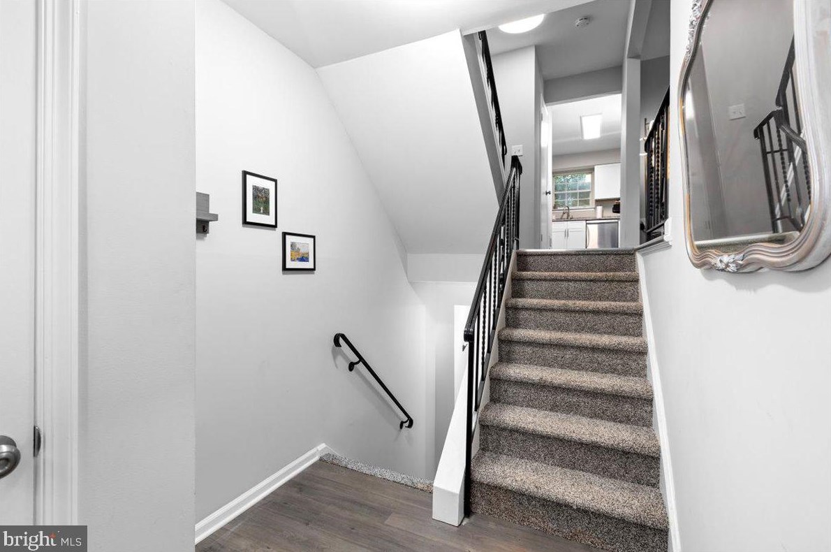 37 Featherbed Ct, Trenton NJ  08648-2004 exterior