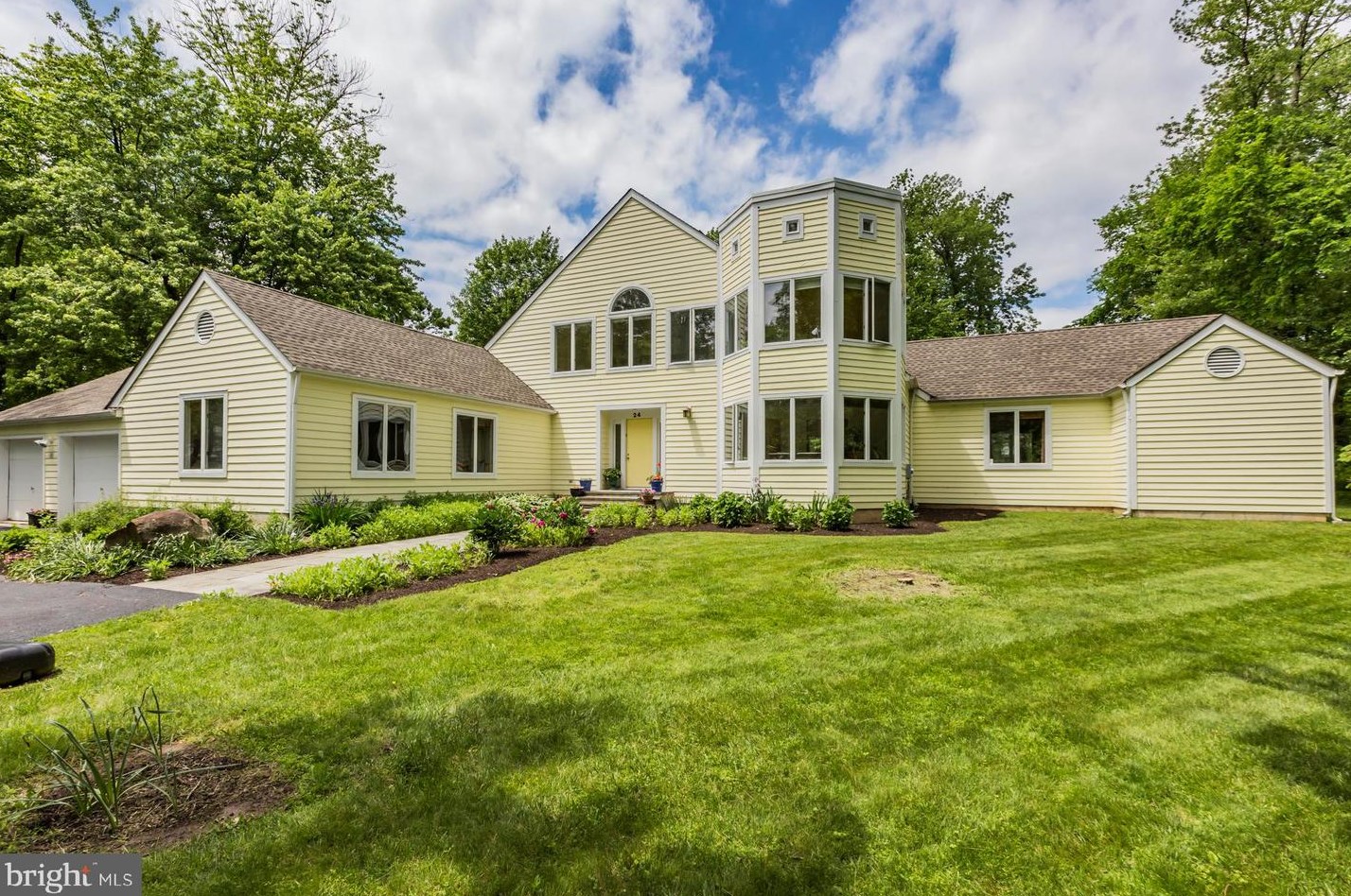 24 Andrews Ln, Princeton, NJ 08540