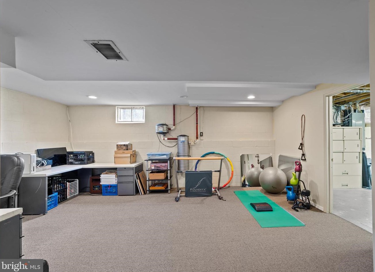 414 Bergen St, Trenton NJ 08610-5815 exterior