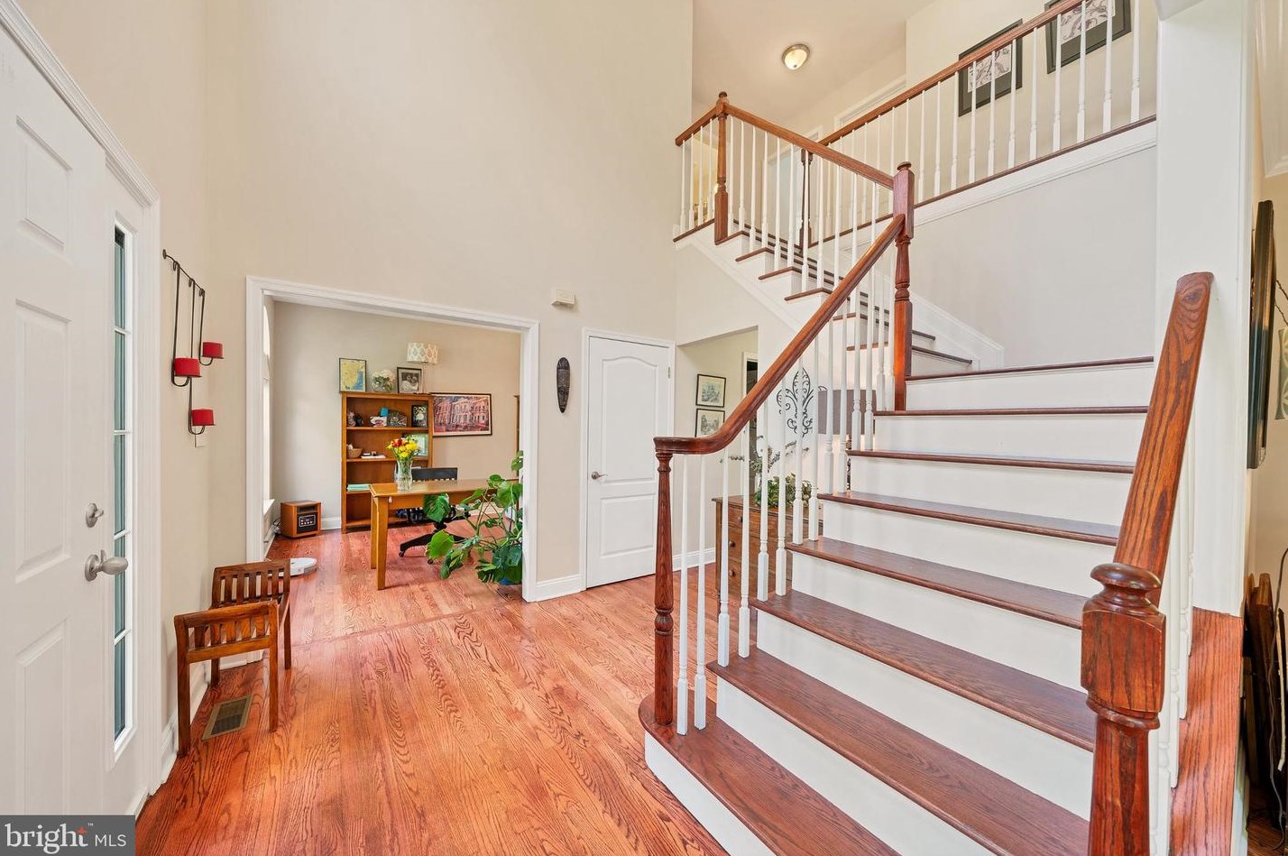 25 Pierce Rd, East Windsor NJ 08520-2400 exterior