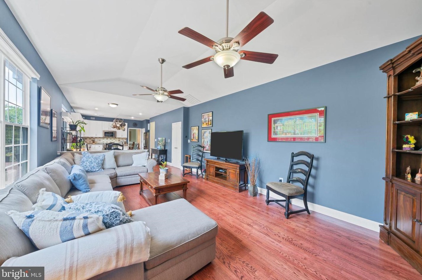 25 Pierce Rd, East Windsor NJ 08520-2400 exterior