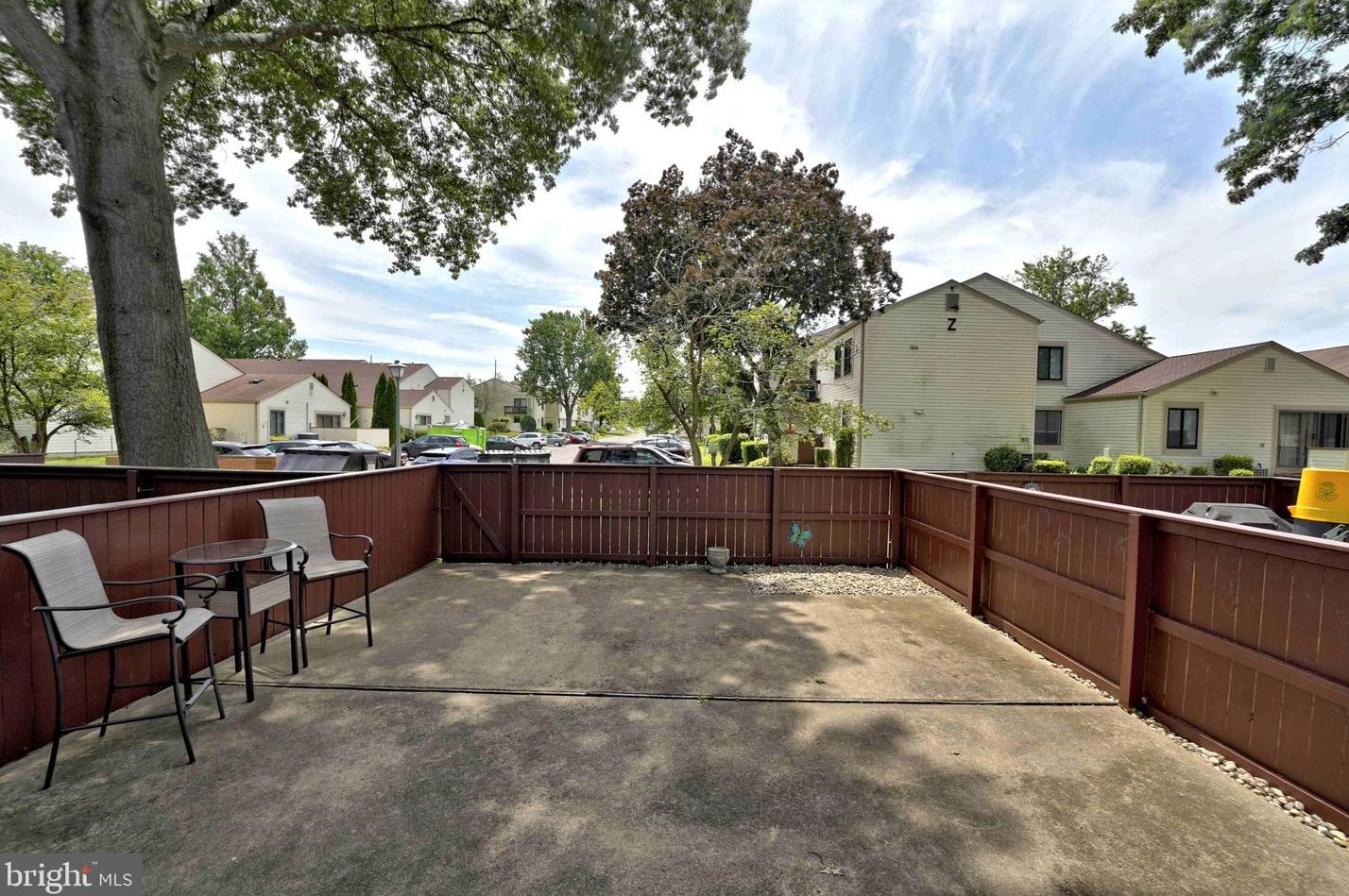 854 Jamestown Rd, East Windsor NJ 08520-5644 exterior