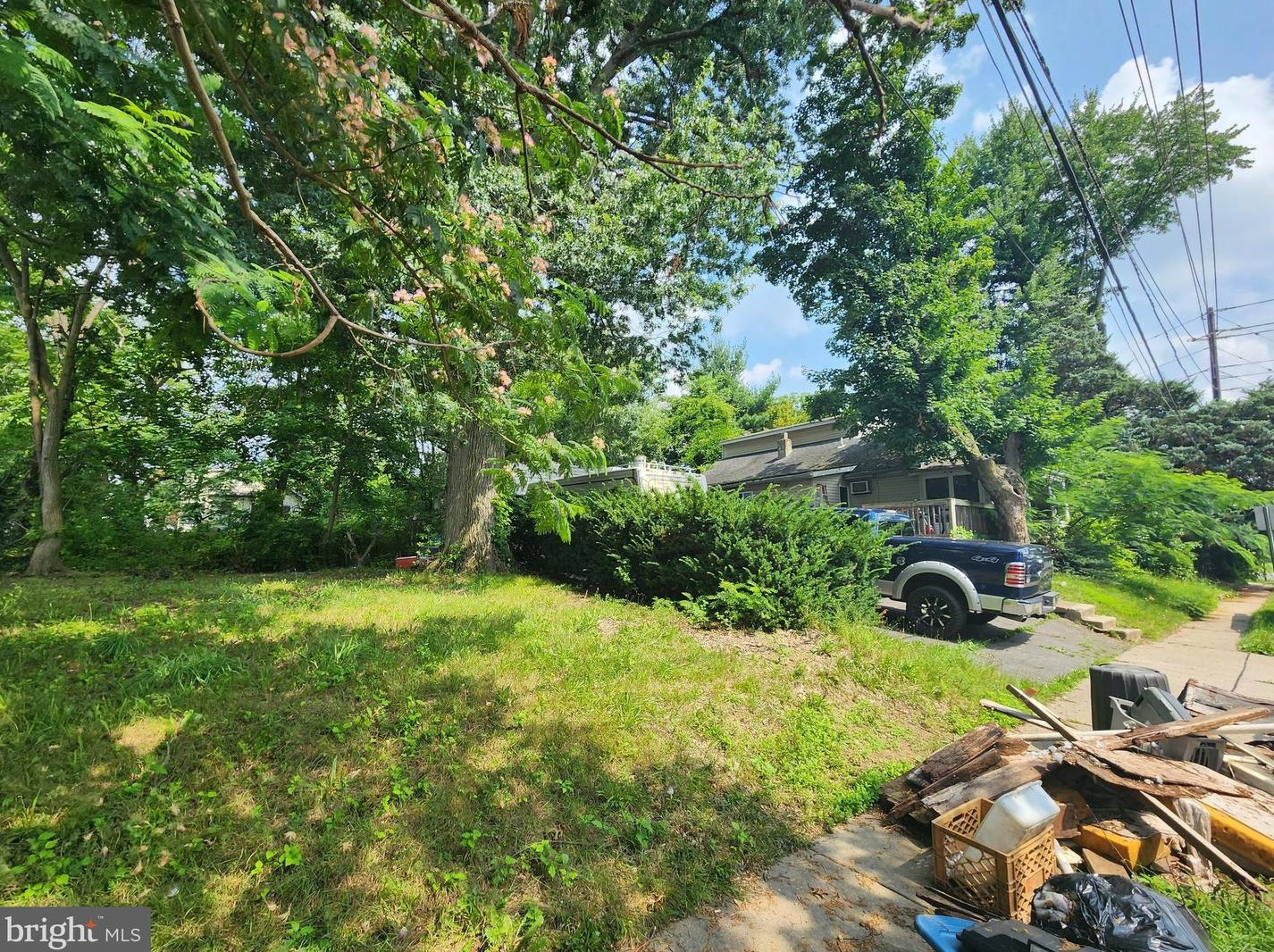 179 Buttonwood Dr, Trenton NJ 08638-2611 exterior