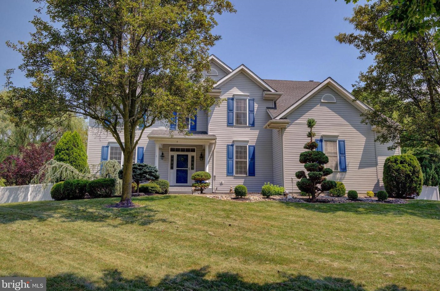 7 Plymouth Dr, East Windsor, NJ 08520-2941