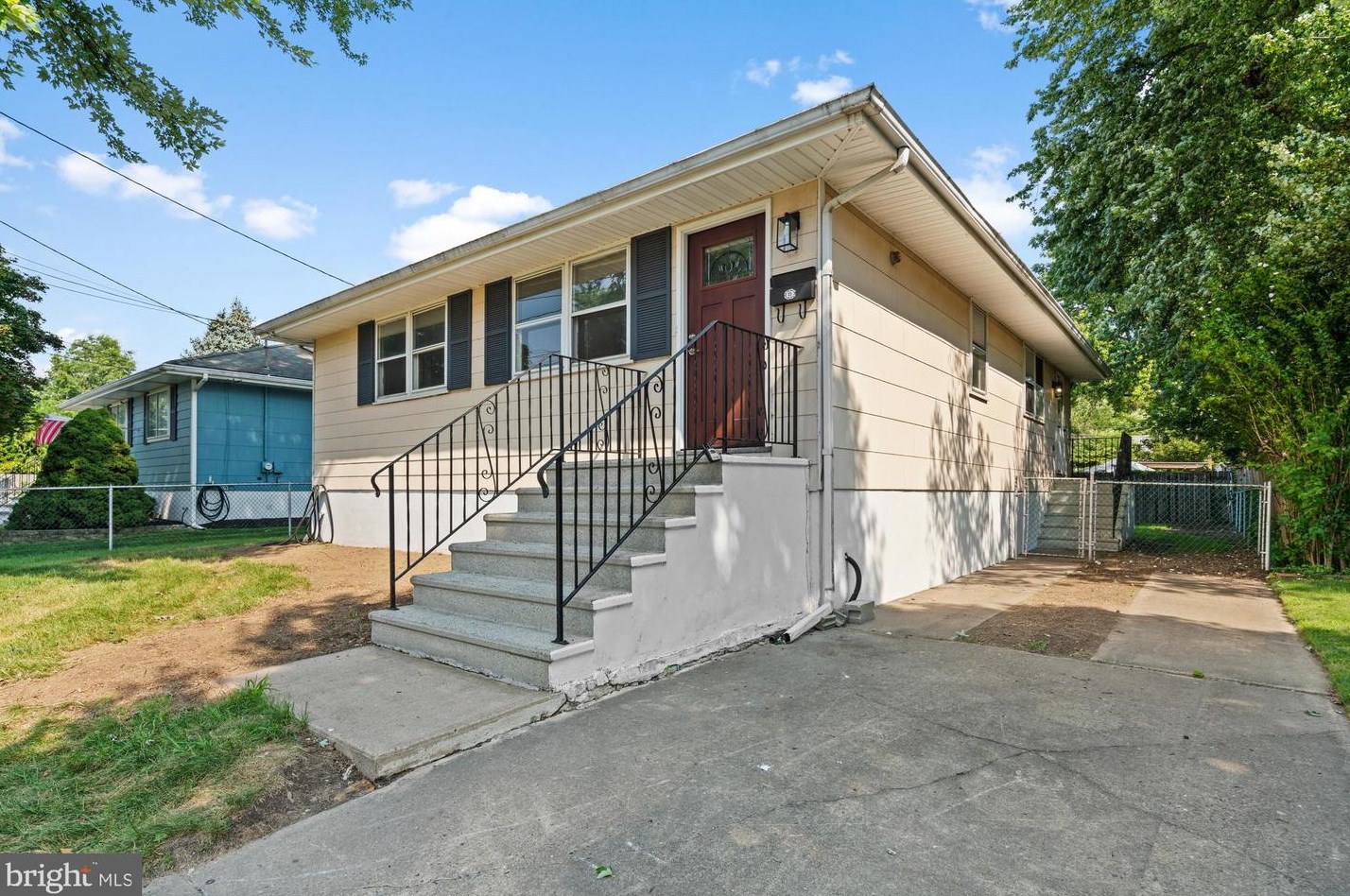 74 Clayton Ave, Trenton, NJ 08619