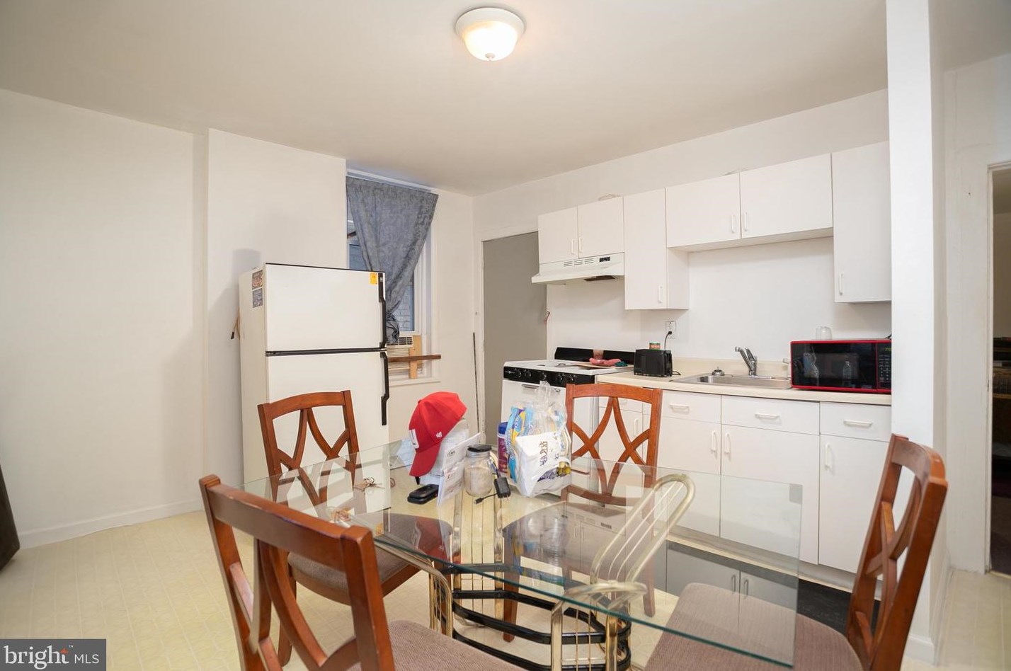 864 Broad St, Trenton NJ 08610-6008 exterior