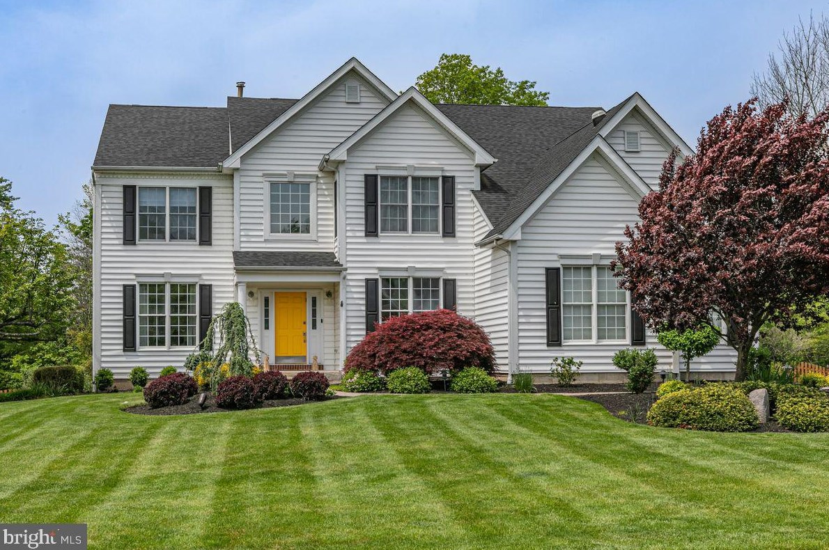 11 Bailey Dr, Princeton, NJ 08540