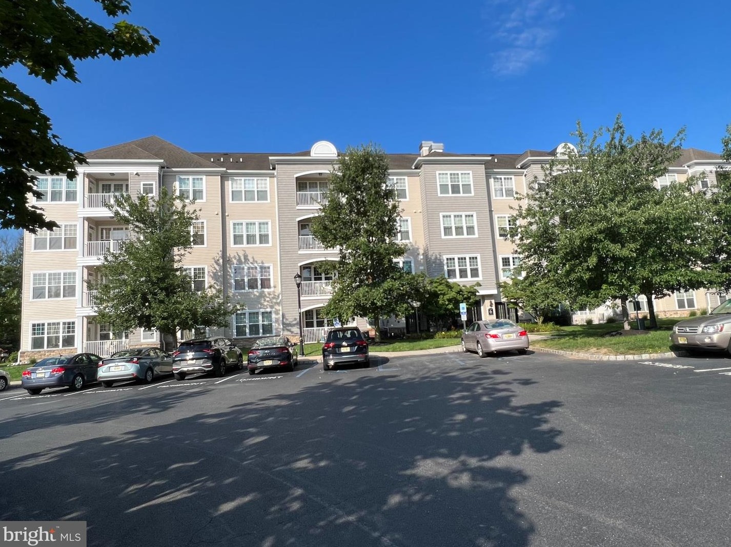 621 Masterson Ct, Trenton, NJ 08618