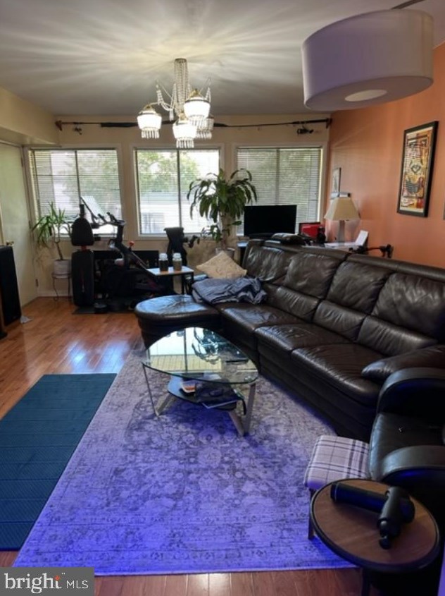 B-12 Avon Dr, East Windsor NJ  08520-5608 exterior