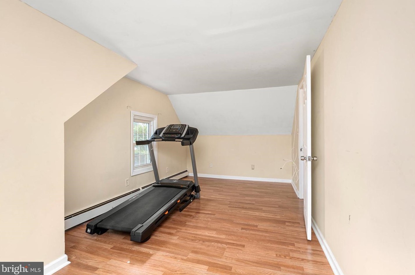 306 Monmouth St, East Windsor NJ 08520-5002 exterior