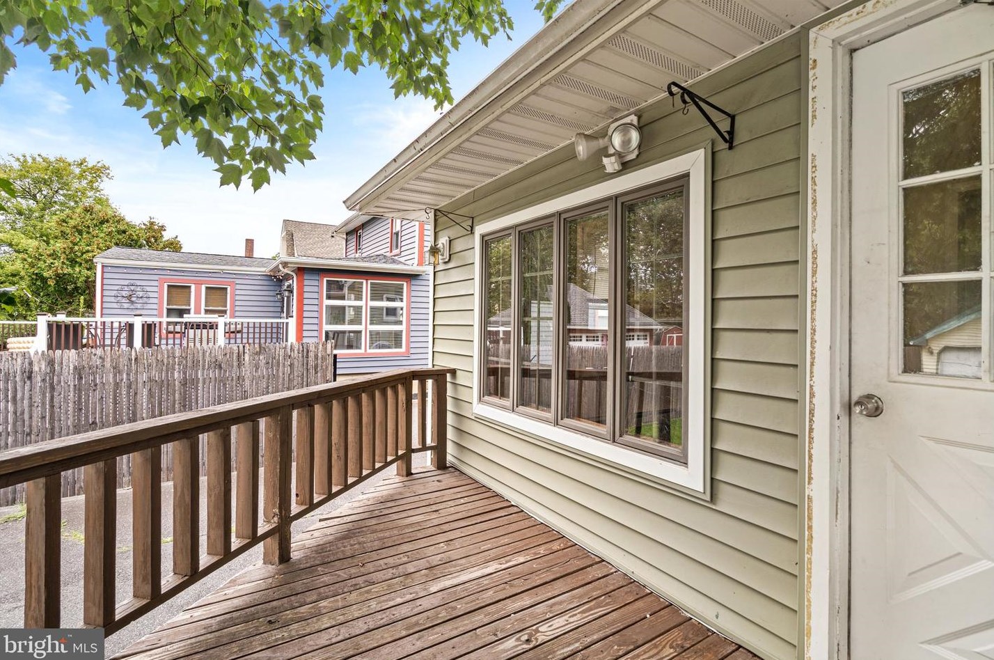 306 Monmouth St, East Windsor NJ 08520-5002 exterior