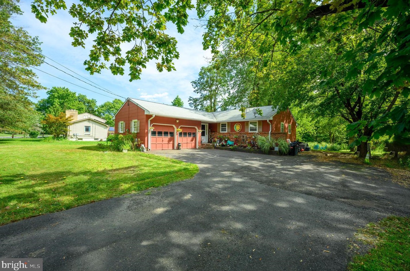 34 Brooktree Rd, East Windsor, NJ 08520-1802