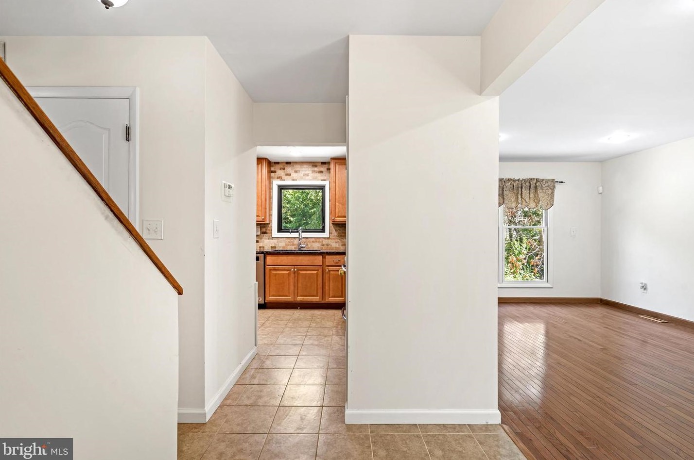 19 Overton Rd, East Windsor, NJ 08520