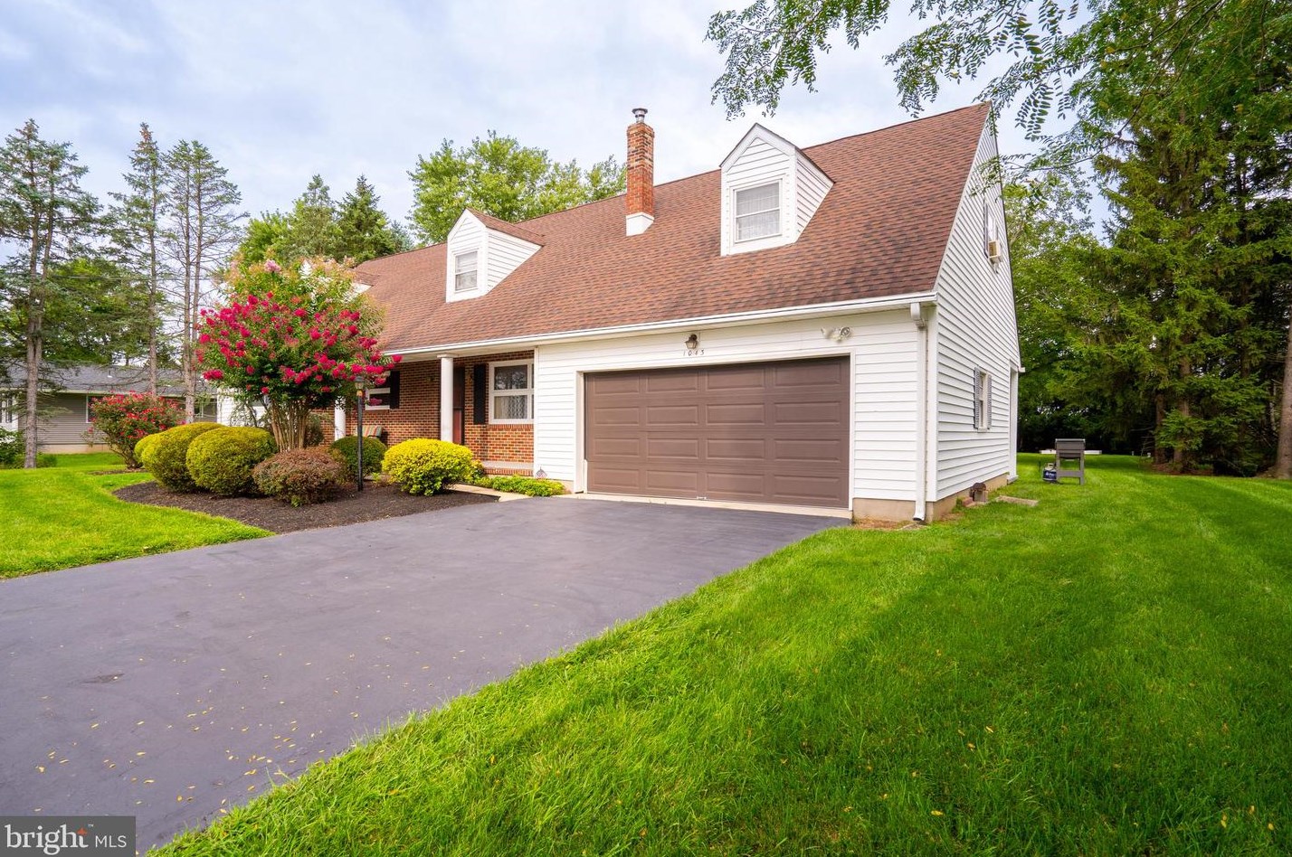 1043 Old York Rd, East Windsor, NJ 08520