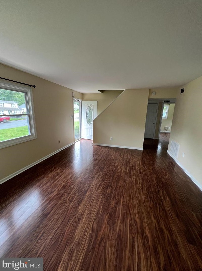 943 Terrace Blvd, Trenton, NJ 08618