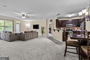 224 Timberlake Dr, Trenton NJ  08618-1457 exterior