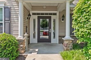 224 Timberlake Dr, Trenton, NJ 08618