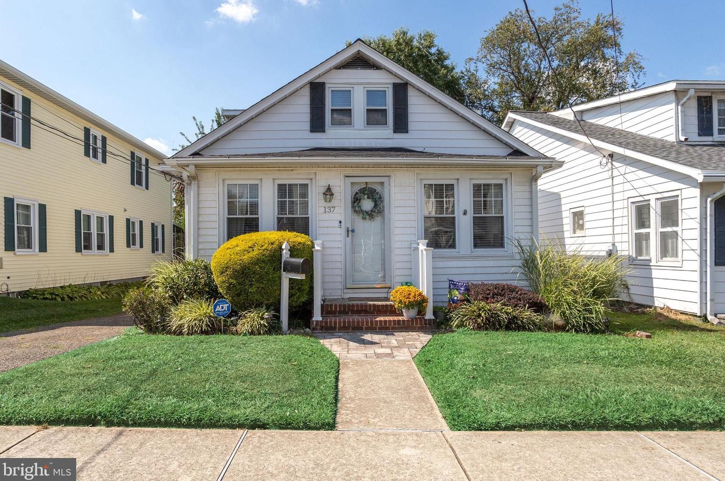 137 Churchill Ave, Trenton NJ  08610-3501 exterior