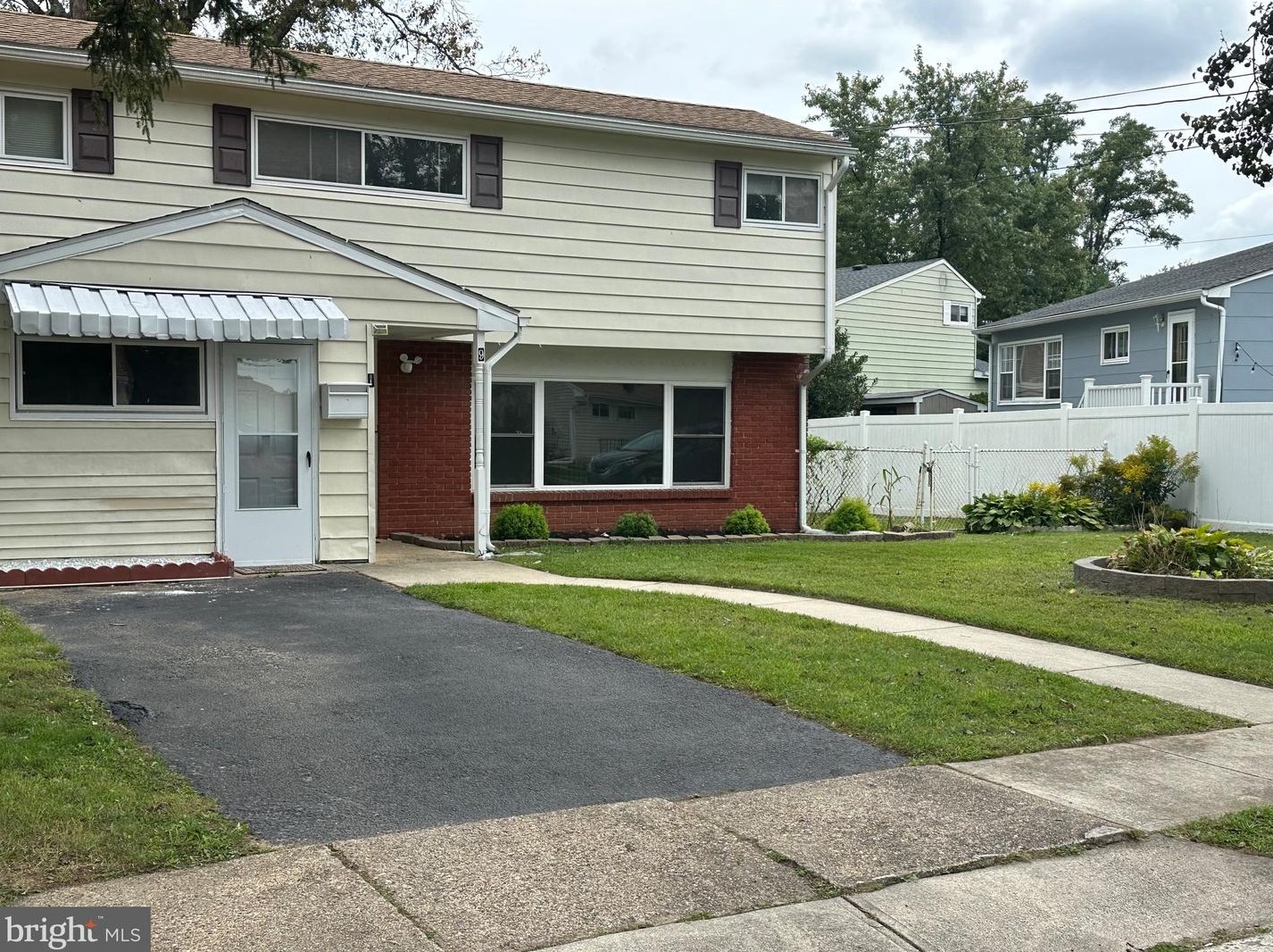 9 Barbara Lee Dr, Trenton, NJ 08619