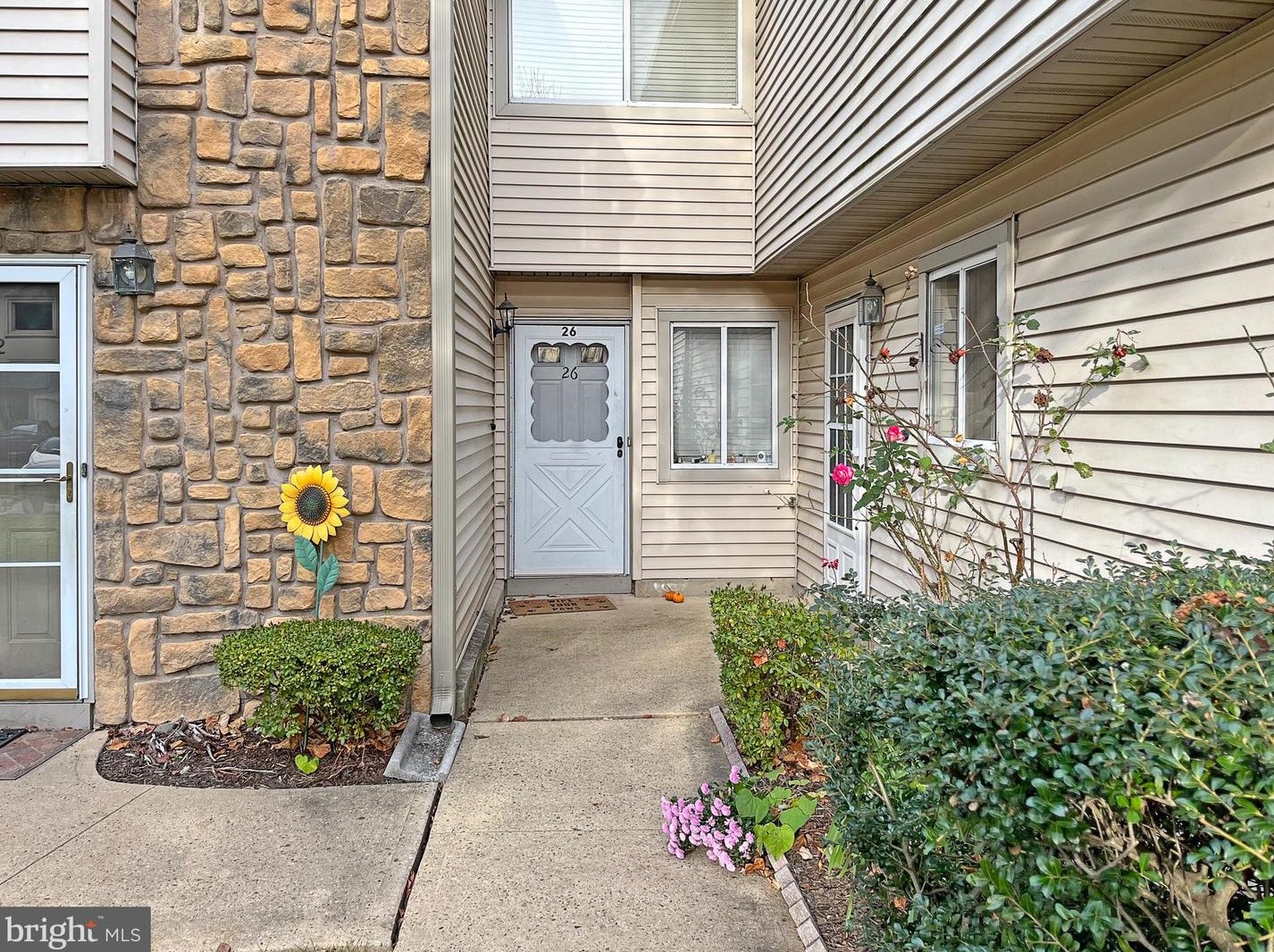 26 Teal Ct, East Windsor, NJ 08520