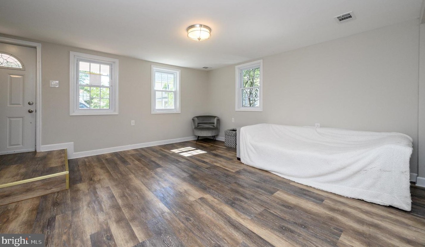 133 Monmouth St, East Windsor NJ 08520-3117 exterior