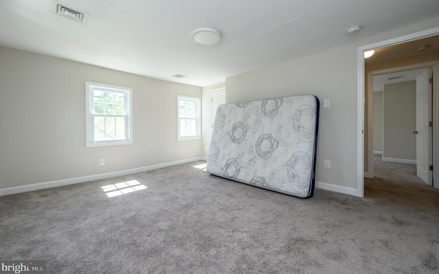 133 Monmouth St, East Windsor NJ 08520-3117 exterior