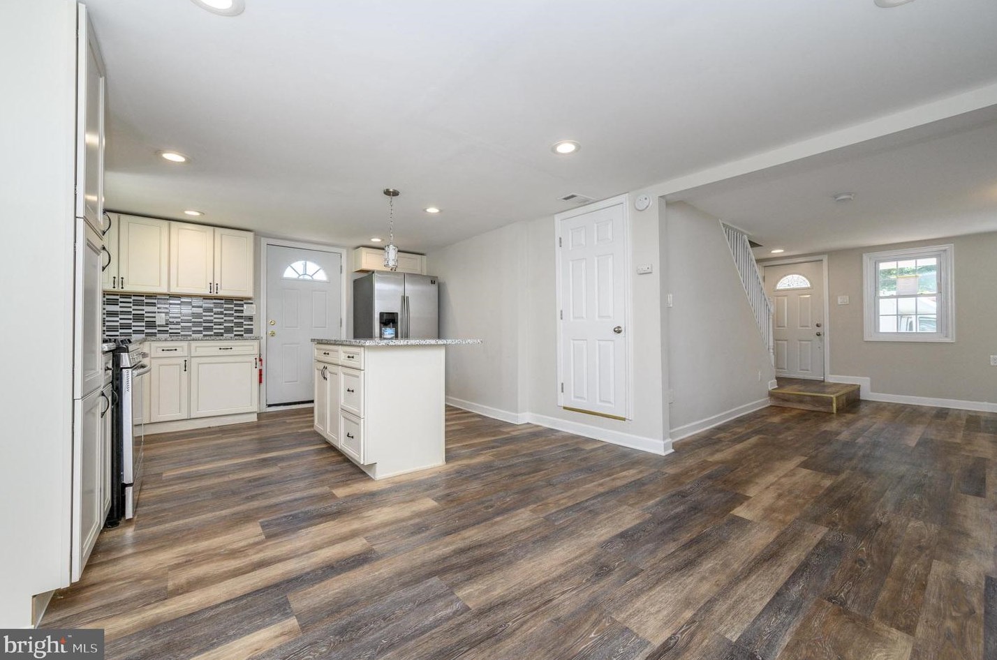 133 Monmouth St, East Windsor NJ 08520-3117 exterior