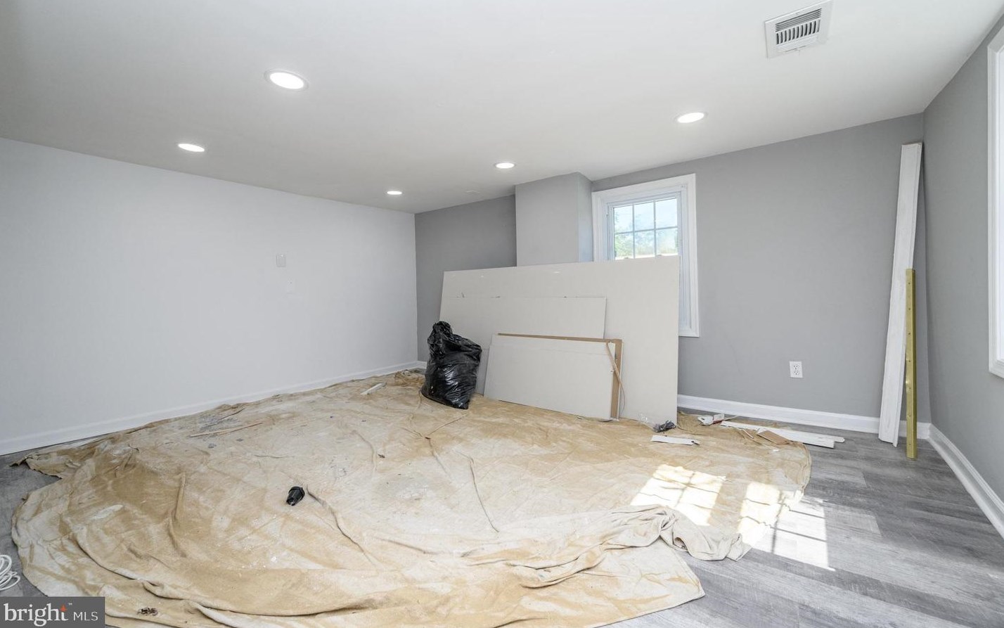 133 Monmouth St, East Windsor NJ 08520-3117 exterior