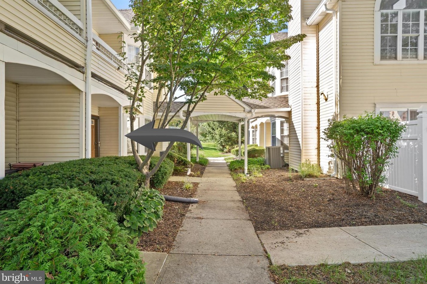 12 Powell Ct, East Windsor, NJ 08520-3013