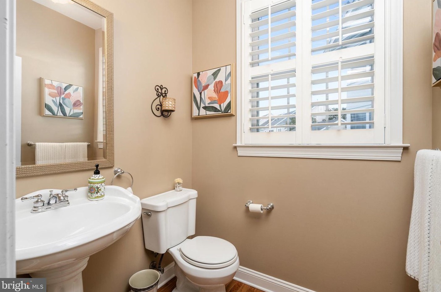 152 Burnet Cres, Trenton NJ  08691-4150 exterior