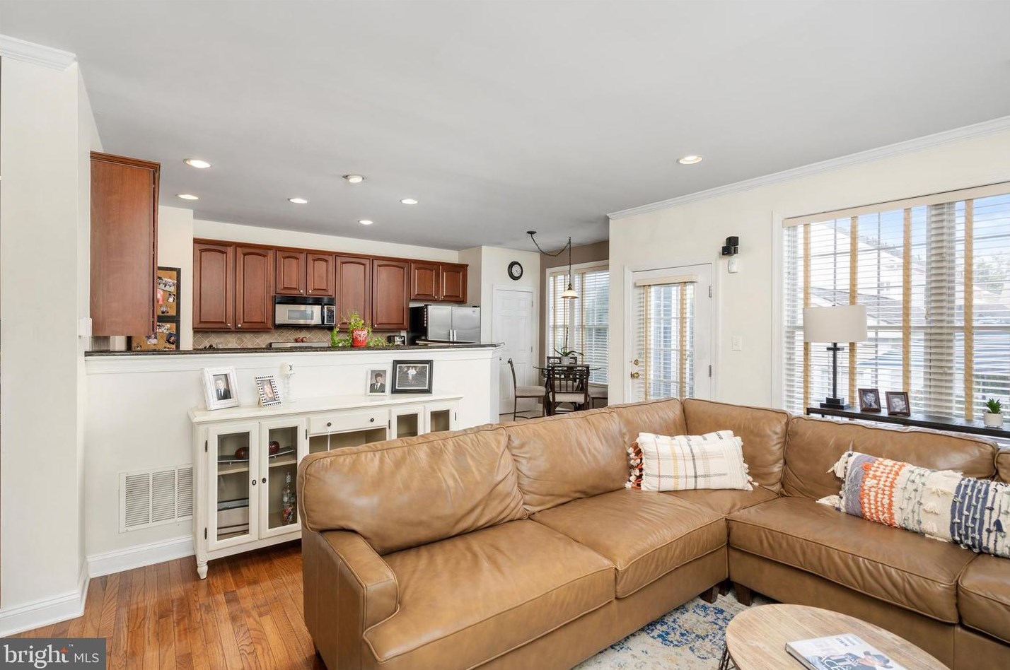 152 Burnet Cres, Trenton NJ  08691-4150 exterior